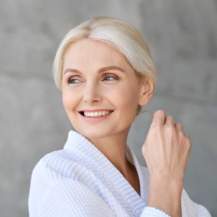 silvery-blue-womens-health-clinic-menopause-over-50-woman-smile silvery-blue-womens-health-clinic-menopause-over-50-woman-smile